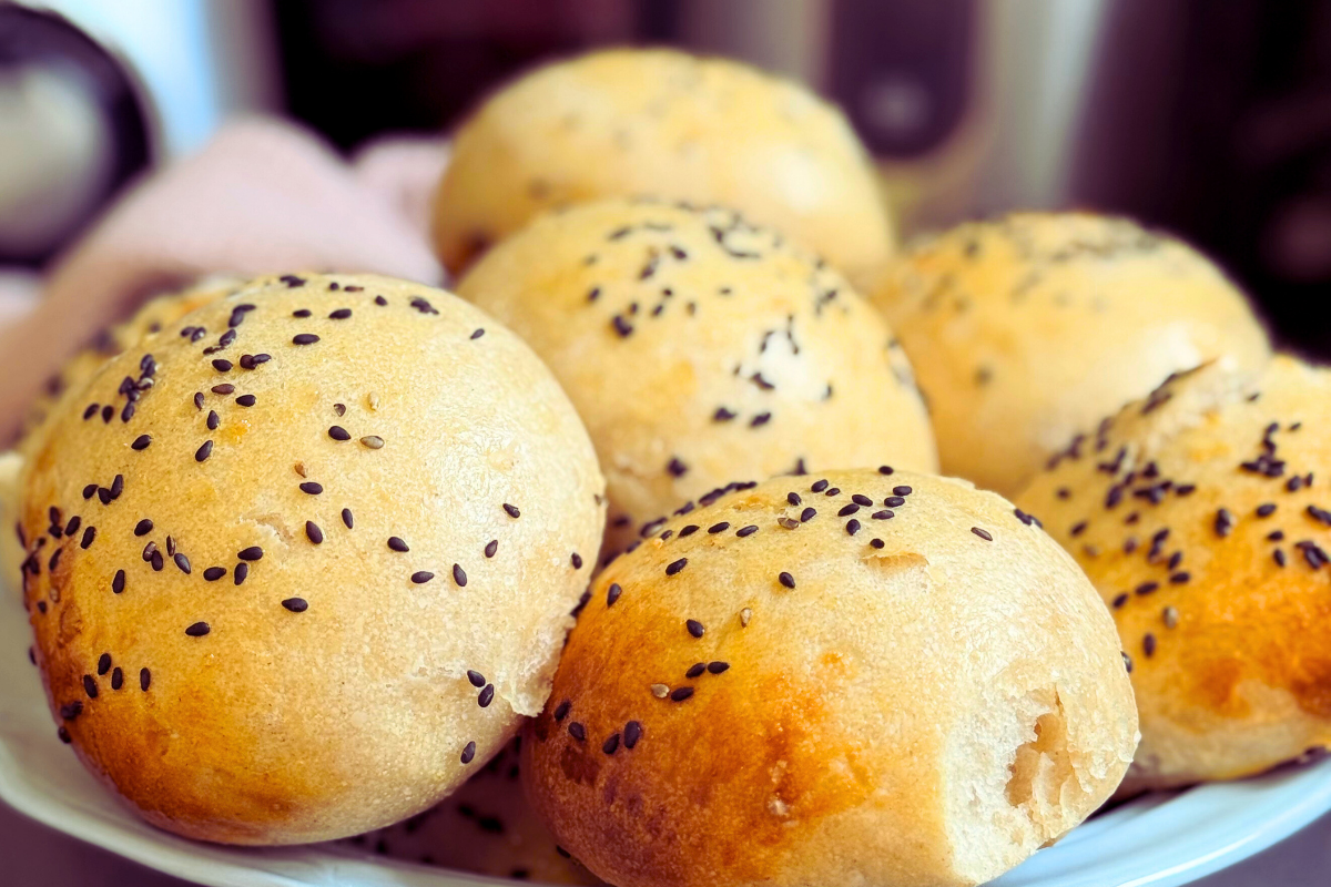 Soft White Rolls (Bread Machine Method)