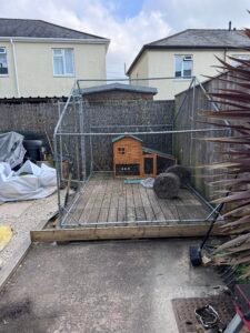 Rabbit hutch and run